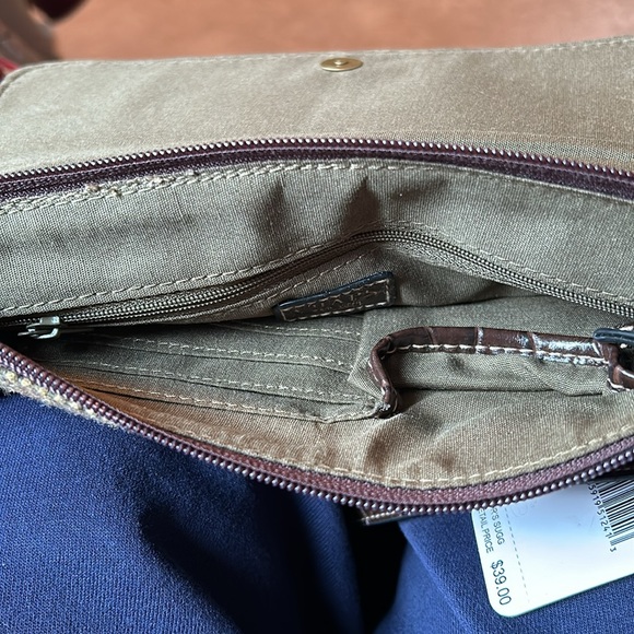 NWT Chaps Crossbody Purse Plaid Fabric Brown Faux Leather with Metal Closure. - Picture 7 of 9